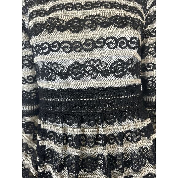 C & M Collection black & cream lace & netting dress with bell sleeves size 34 - Picture 8 of 12
